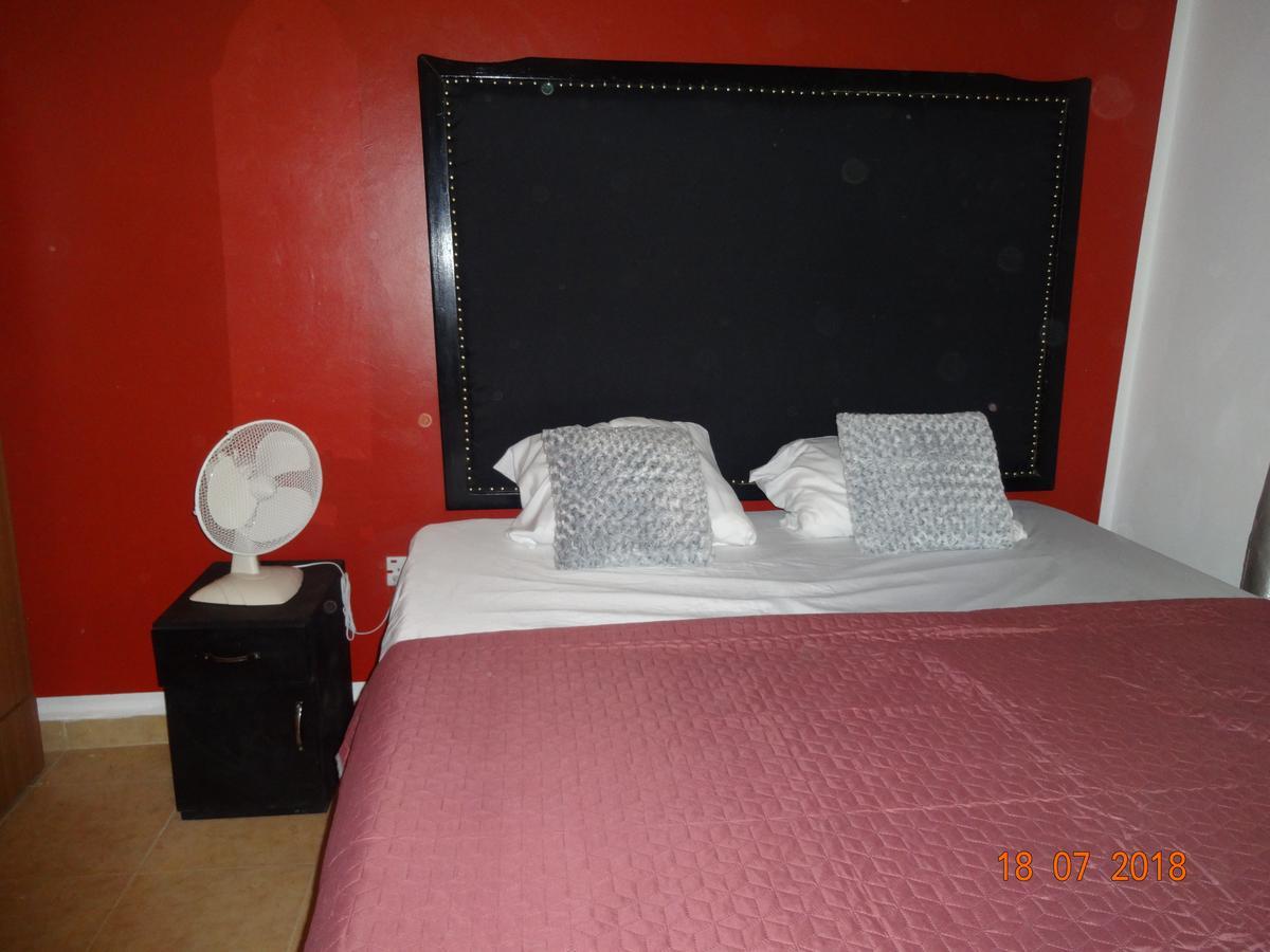 Nordik Palace Bed & Breakfast Tema Exterior photo